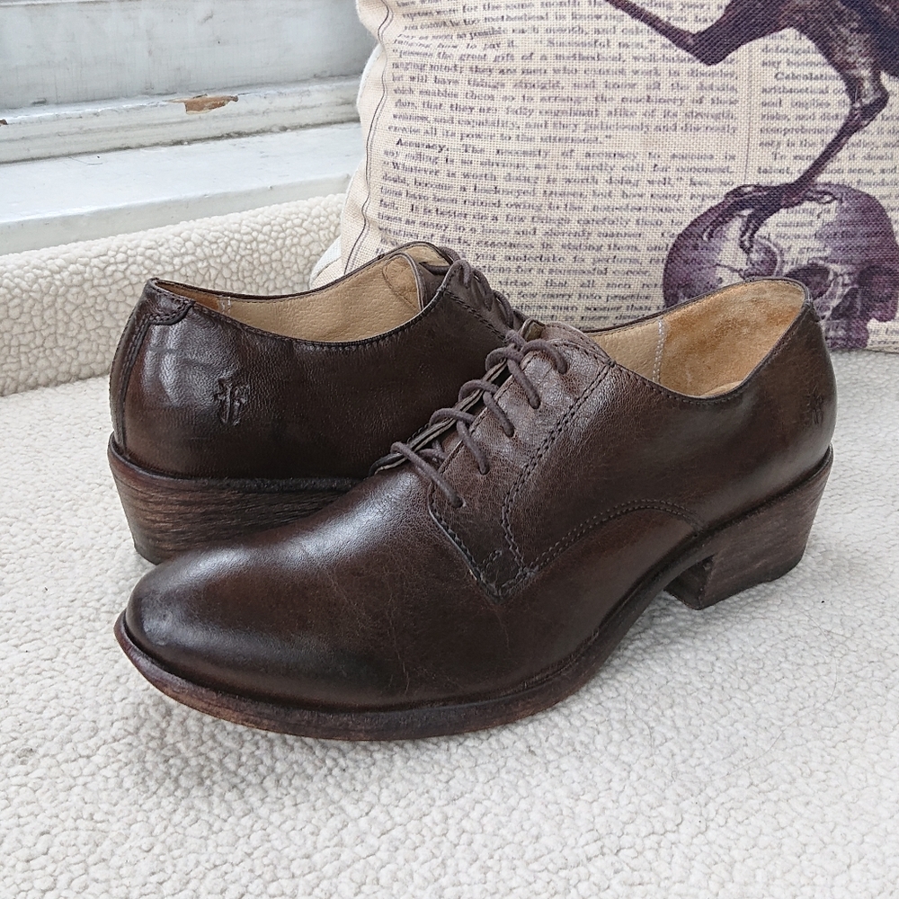 Frye "Carson" Leather Lace-up Oxford